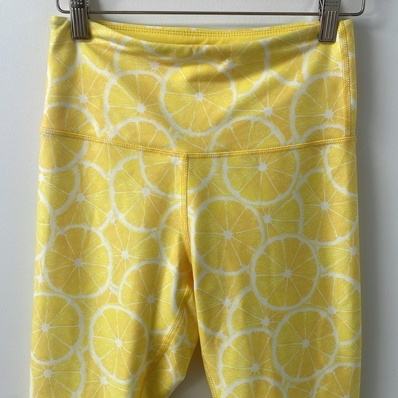 NWOT Wildfox lemon print white yellow sports workout leggings/tights yoga sz S - Picture 5 of 10